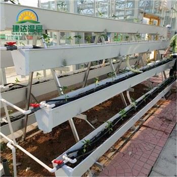 Hidroponiskā dārzeņu notekas sistēma